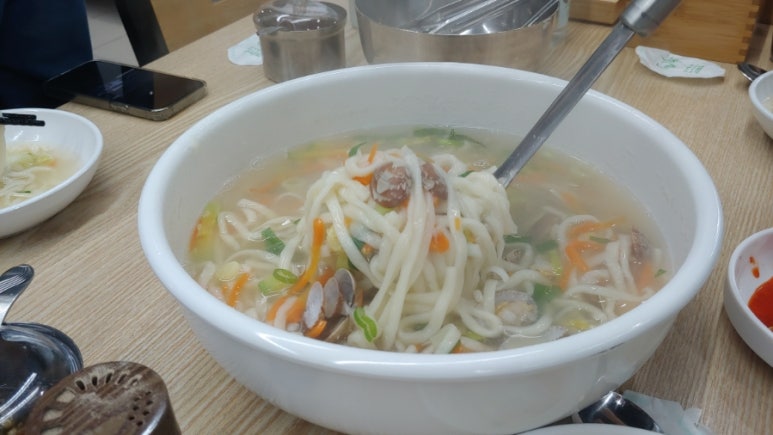 윤가네해물칼국수 이미지