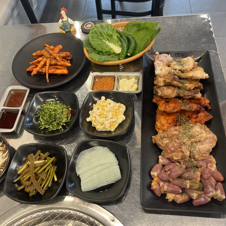 숯불에 구운닭 이미지
