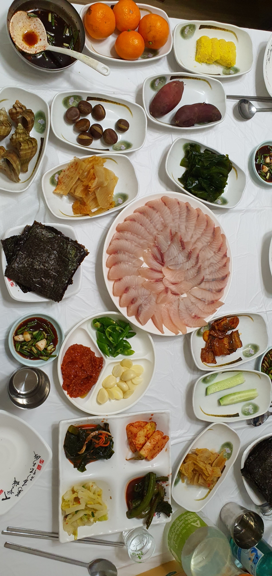 추섬 활어회 식당 이미지