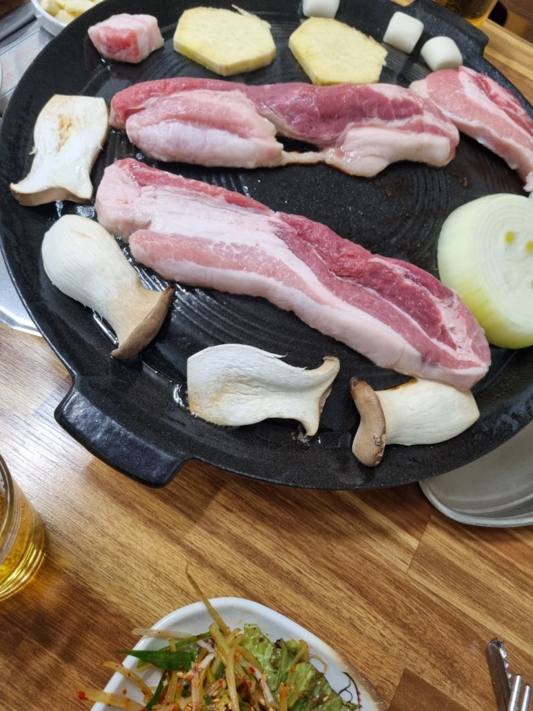 희야네솥뚜껑삼겹살 이미지