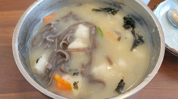 메밀밭옹심이칼국수 이미지