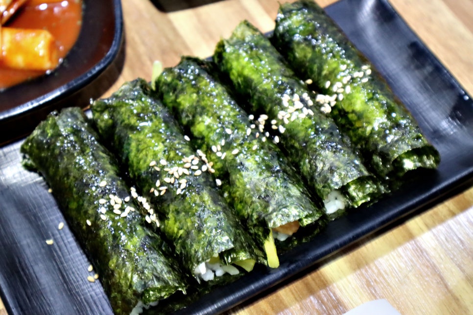 빨간떡볶이&빨간김밥 이미지