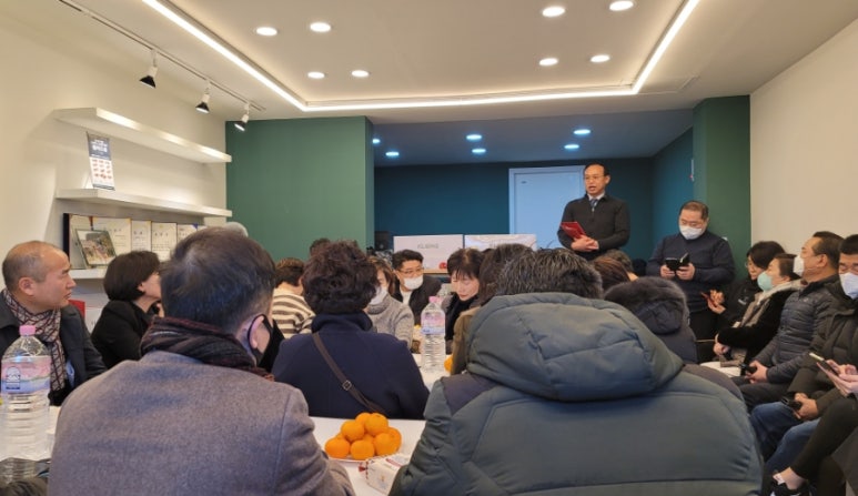 윤기획 이미지