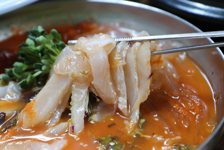 항구횟집 이미지
