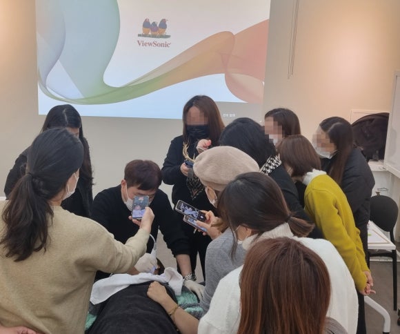 해피투게더 케어 이미지