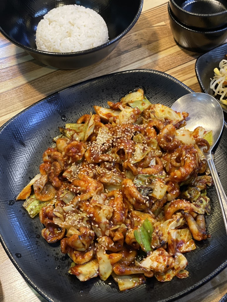돗가비항아리불쭈꾸미 이미지
