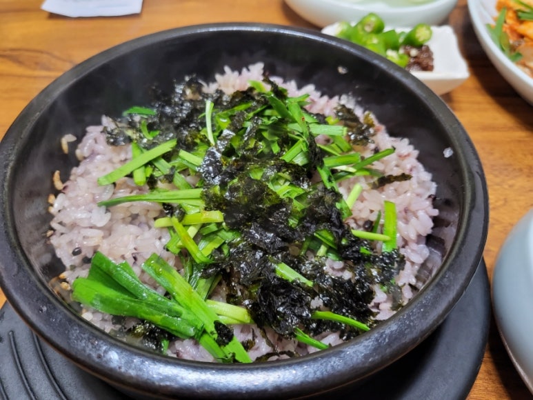 동도통영굴밥 이미지