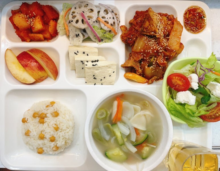 연근이해물찜 이미지