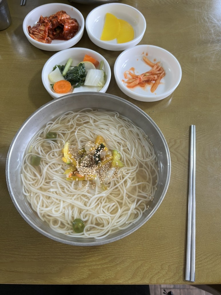 민들레국시 이미지