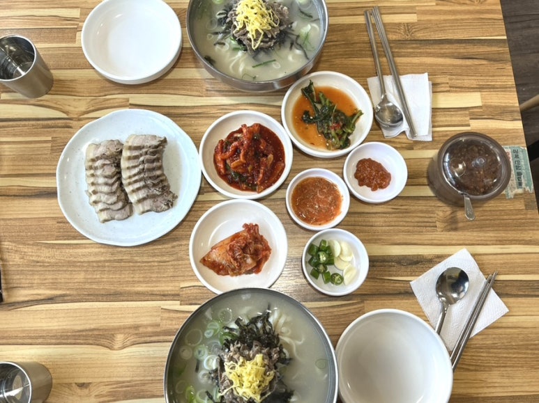 솔샘손칼국수 이미지