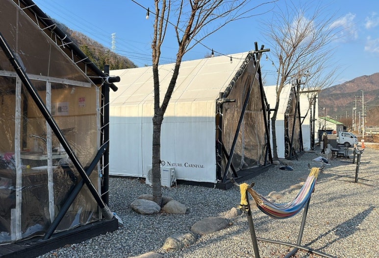 범도아리아글램핑 이미지