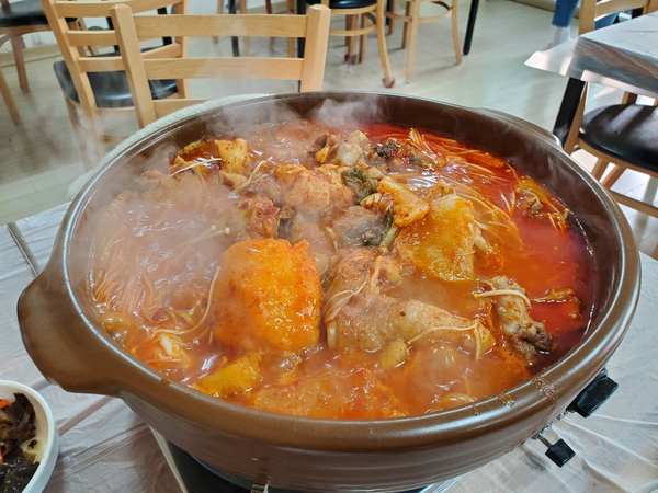 안골토종닭 이미지