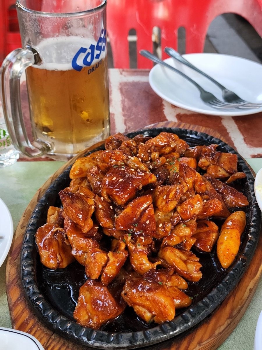 코리안숯불닭바베큐 이미지