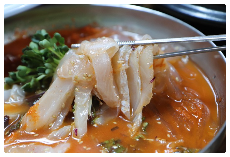 항구횟집 이미지