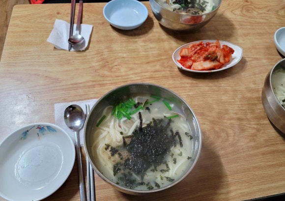 홍두깨엄마손칼국수 이미지