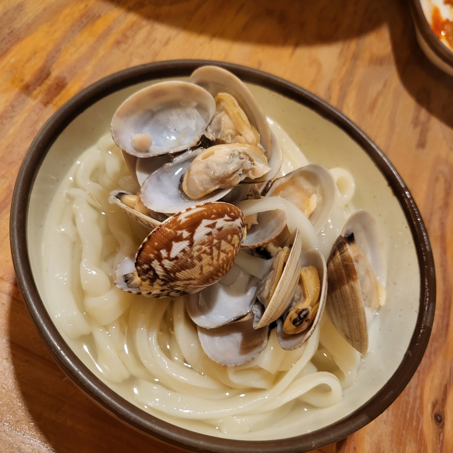 오모리생바지락손칼국수 이미지