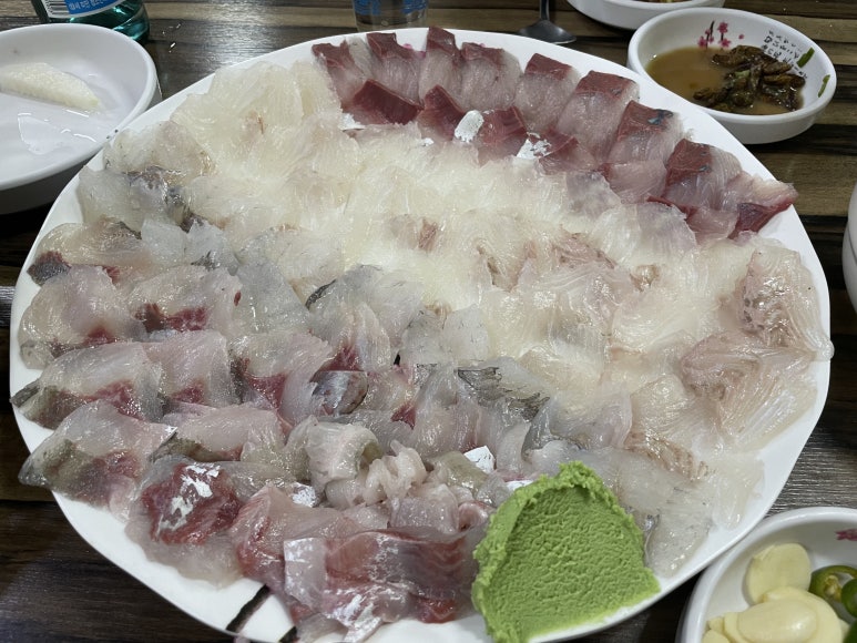 평화횟집 이미지