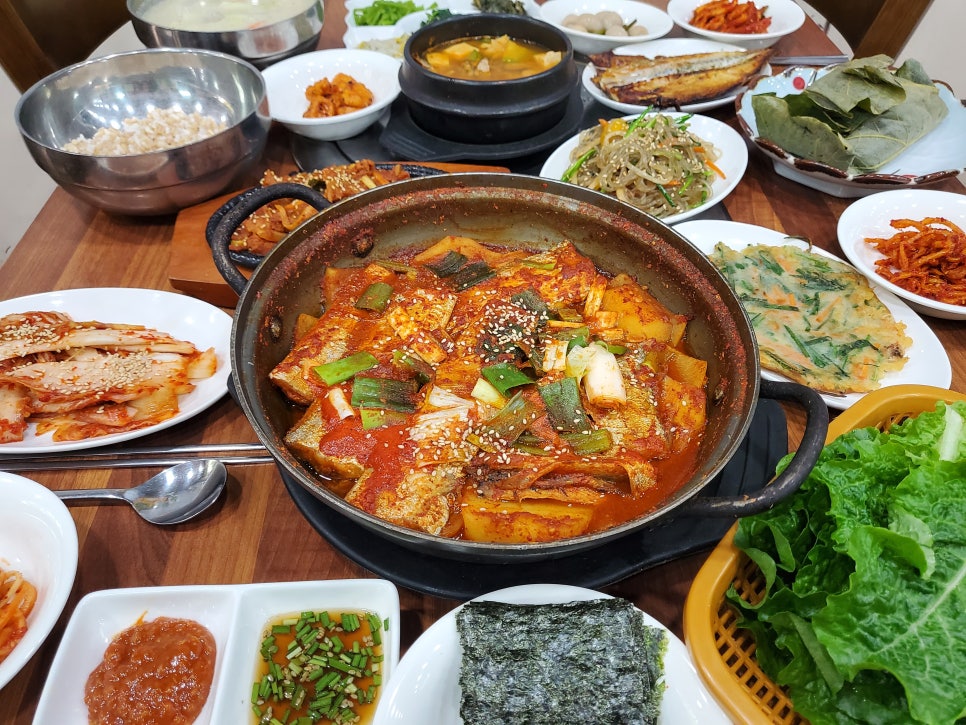 엄니식당 이미지