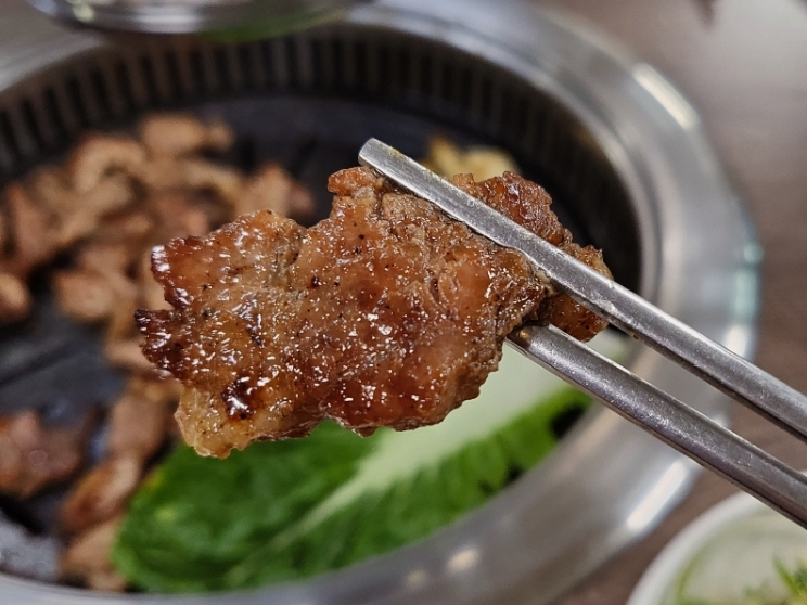 황성한우 숯불갈비 이미지