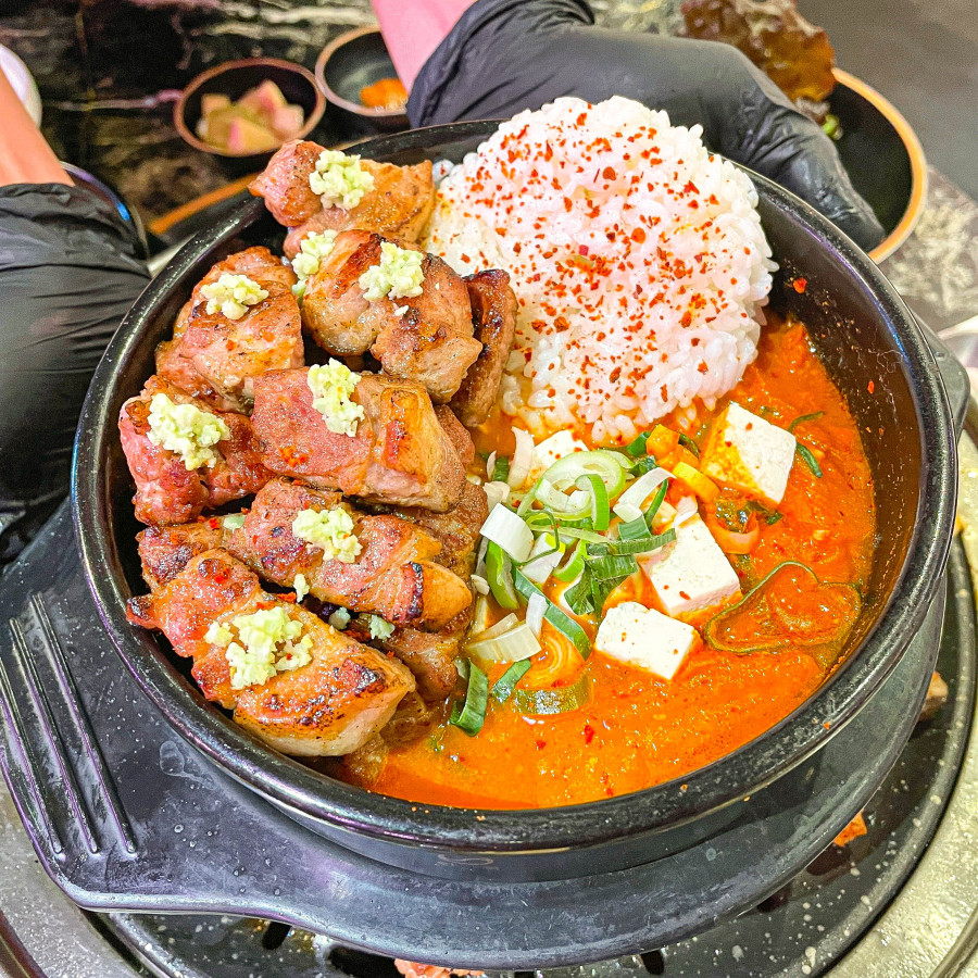 돈백식당 이미지