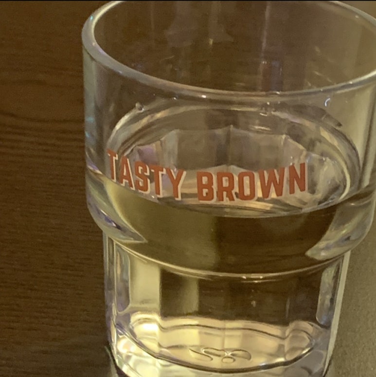 테이스티브라운(TASTY BROWN) 이미지