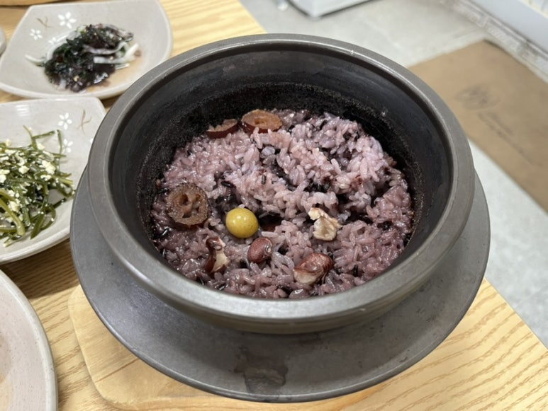 남도원조영양돌솥밥 이미지