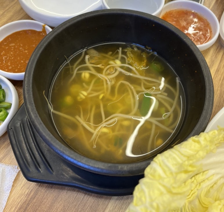 신탄족발집 이미지