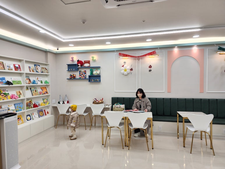 이유있는키즈드로잉 이미지