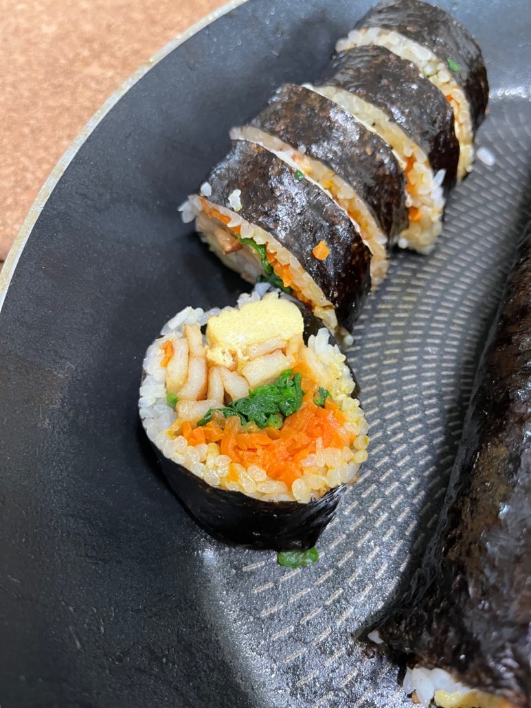 당근김밥 이미지