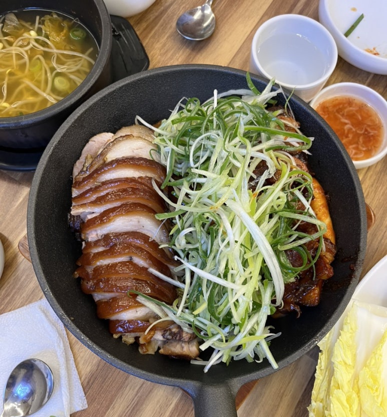 신탄족발집 이미지