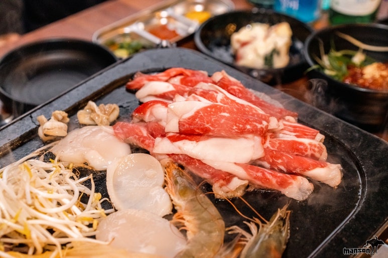 황금돼지집 이미지