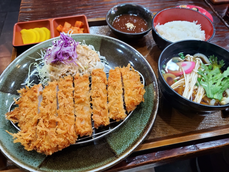 솥뚜껑수산 이미지