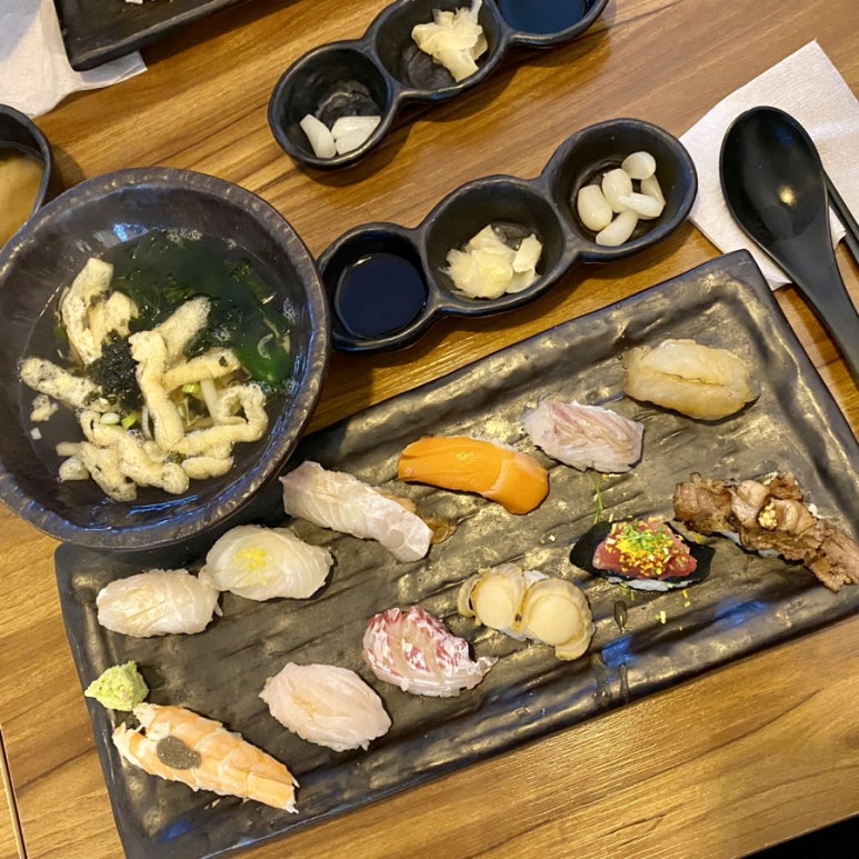 스시꽃피다 이미지