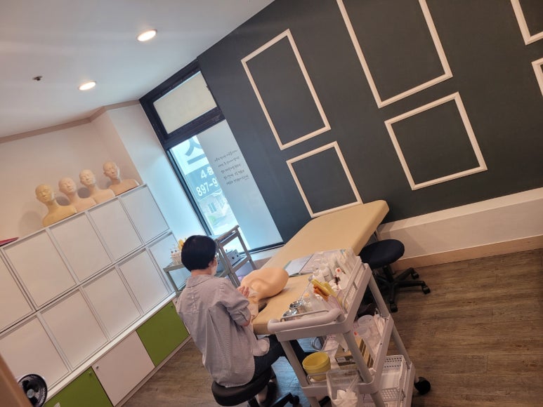 에셀트리실전미용학원 이미지