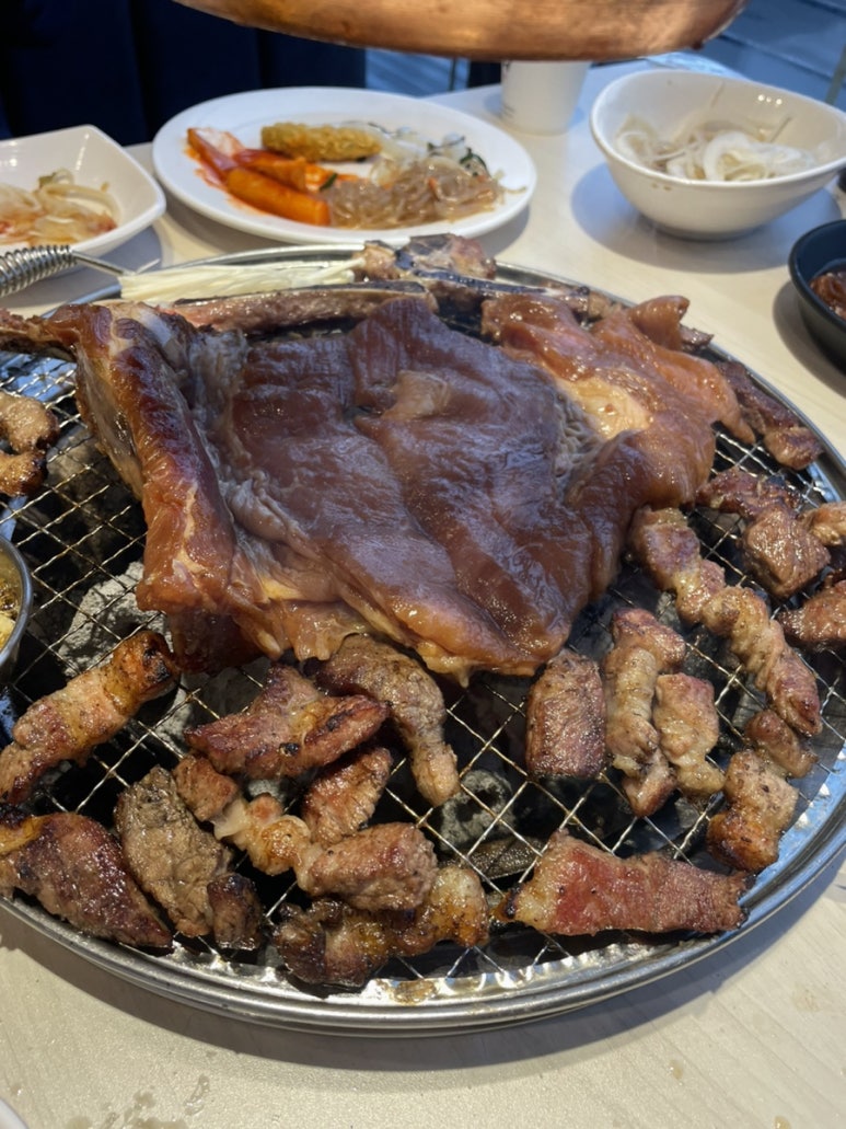 무한리필양념돼지갈비 이미지