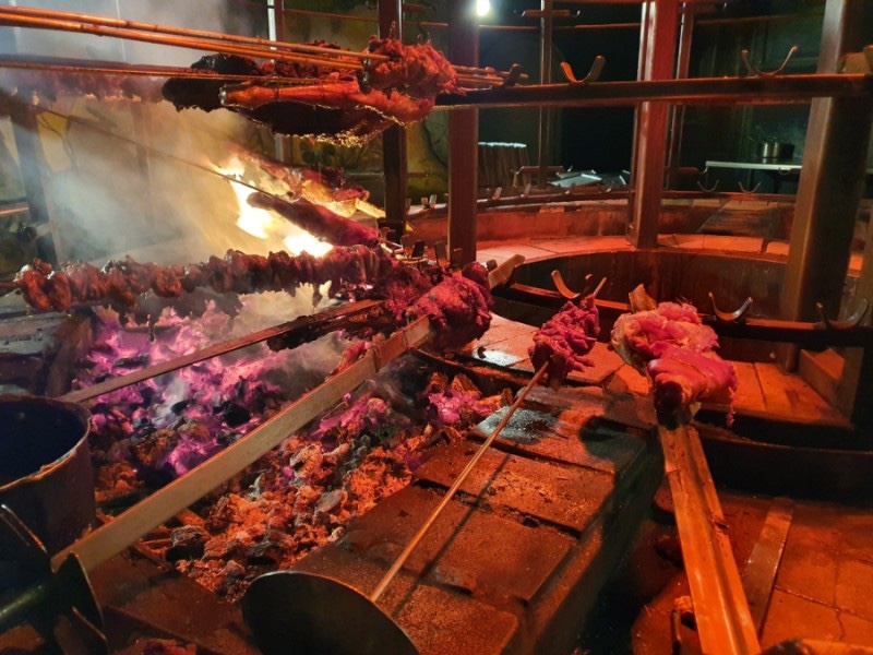 야생고기집 이미지