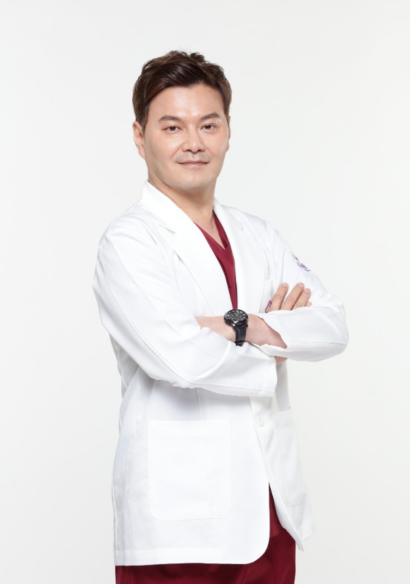 강남더뷰티성형외과의원 이미지
