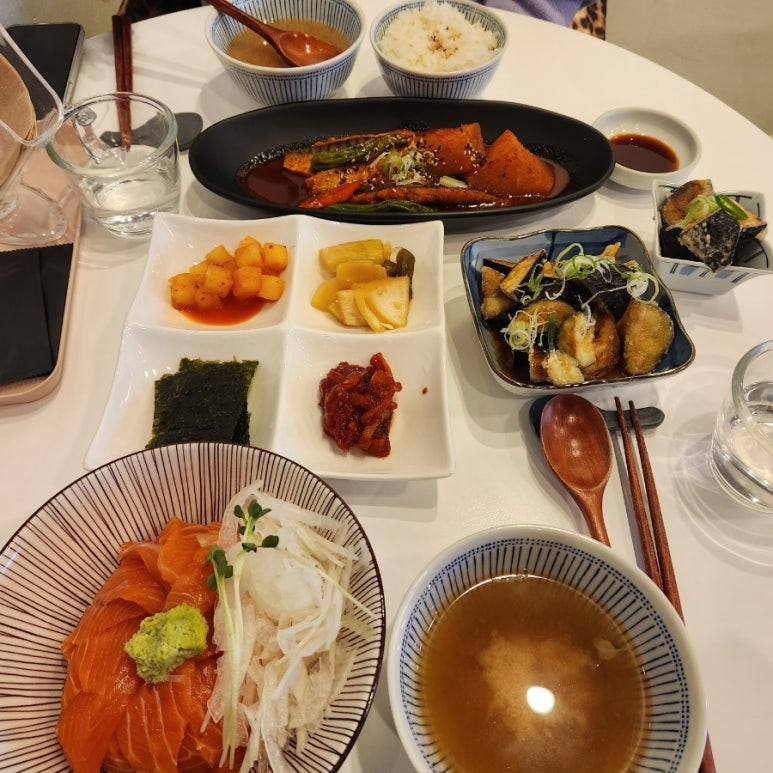 물고기식당 이미지