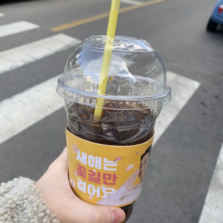컴포즈커피광주쌍촌호반점 이미지