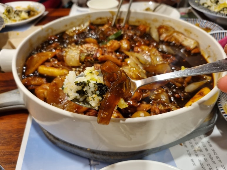 일미리금계찜닭 이미지