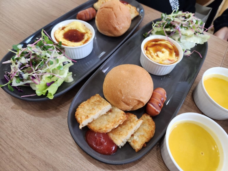 하루필름보정동카페 이미지