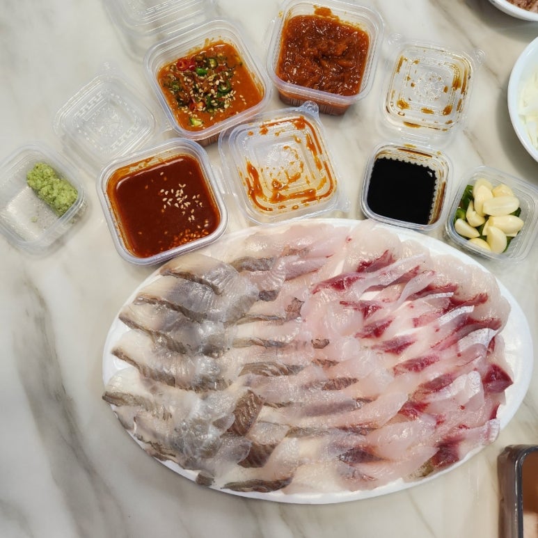 동해바다 쌍둥이횟집 이미지