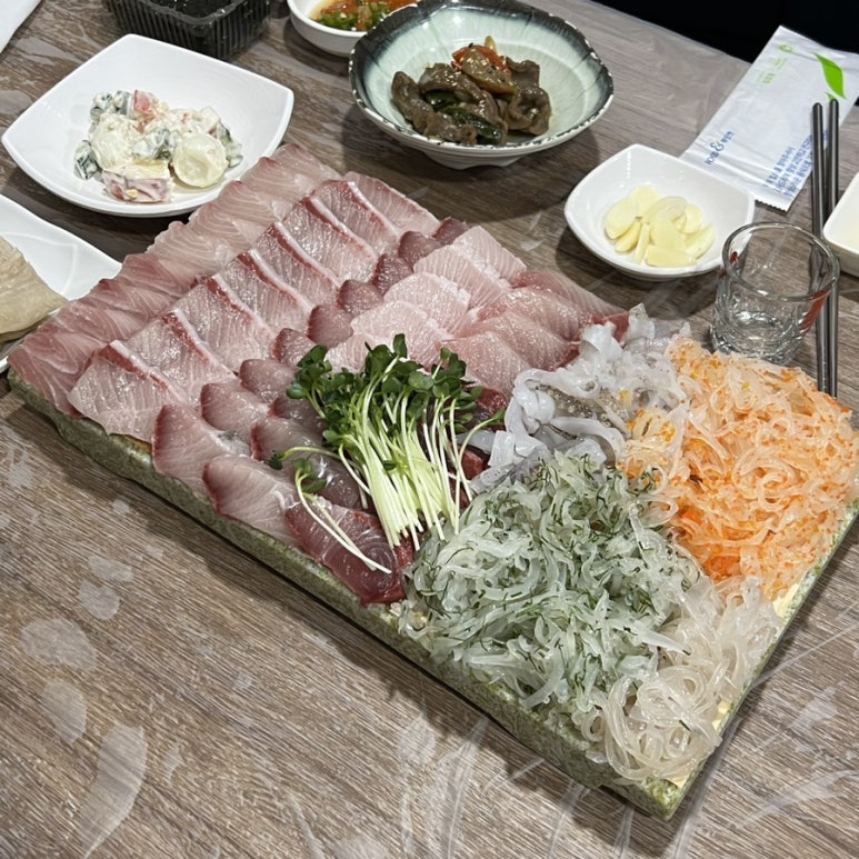 용호네횟집 이미지