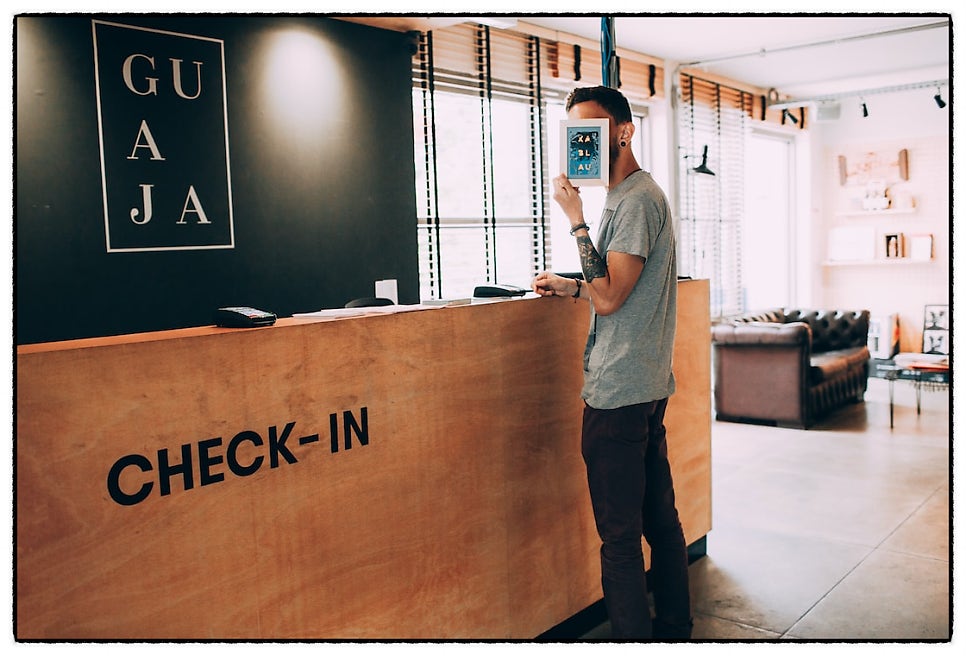 체크인(check in) 이미지