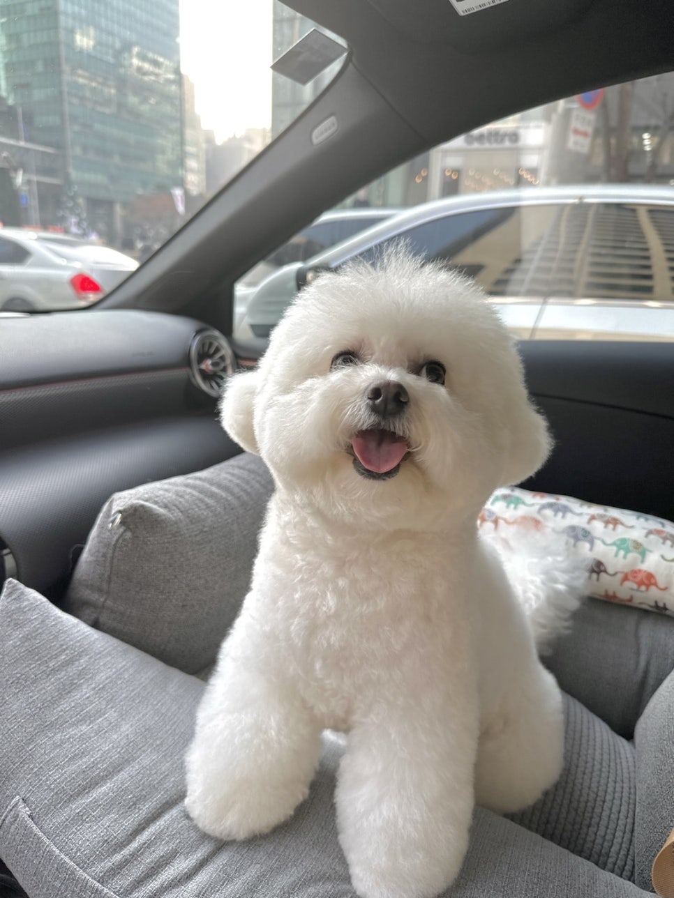 메이킷카페 이미지