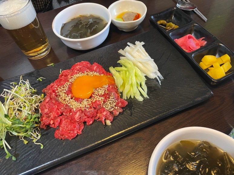 육회와짝태 이미지