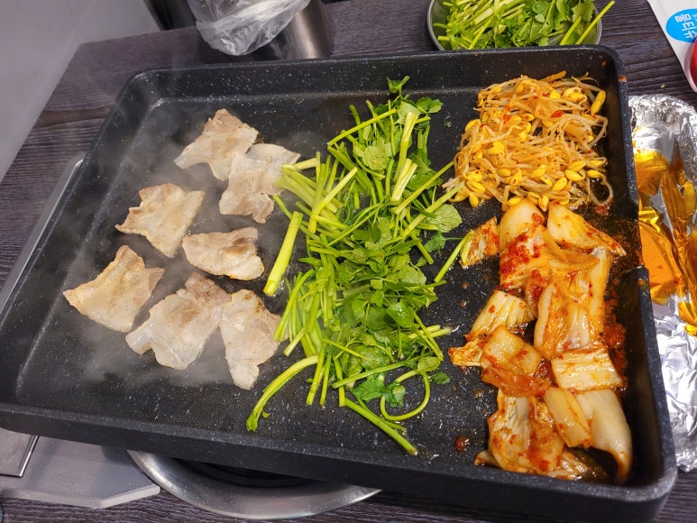 우리동네냉삼겹 이미지