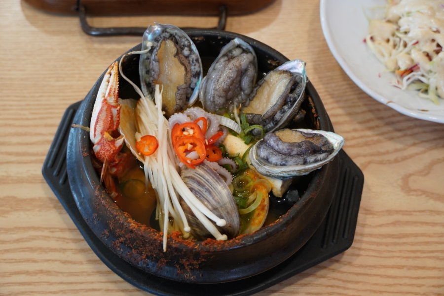 뚝배기집 이미지