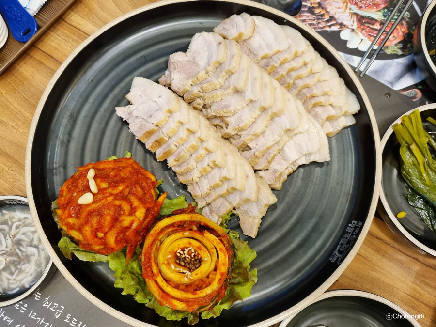 유명환명품족발 이미지