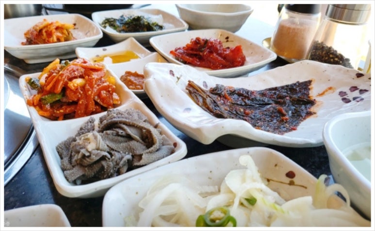 푸줏간육회 이미지